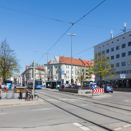 View on the Tegernseer Landstrasse and the TeLa Post Office to the east, 2015
