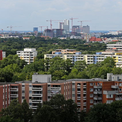 View from The Wohnring to Arabellapark (North)