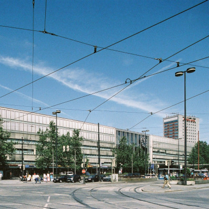 Bahnhofplatz, 2002
