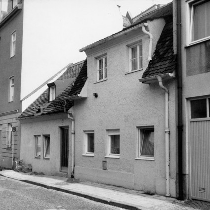 Historic photo of the Uhrmacherhäusl