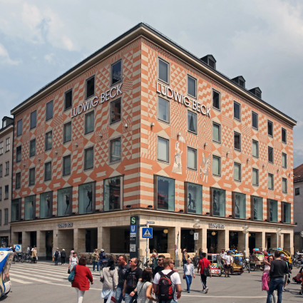 Blick auf die Fassade Marienplatz 11