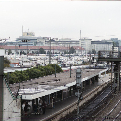 1998 Donnersberger Bridge with a view over the former container station
