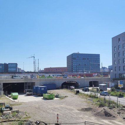 Construction site of the Laimer subway, in the background the Laimer Würfel, 2023