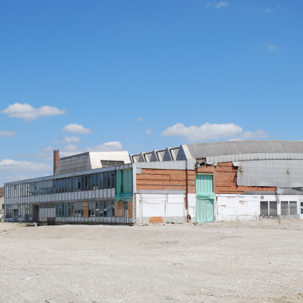 Blick auf die ehemalige Fertigungshalle der Maschinenbaufabrik Deckel