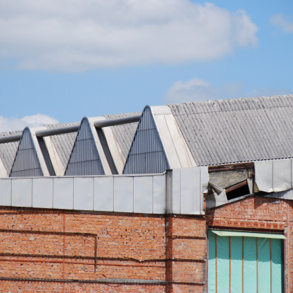 Blick auf die Dachkonstruktion der denkmalgeschützten Produktionsstätte