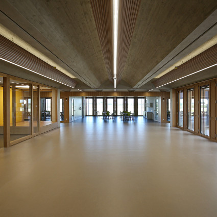 Die Innenräume der Schule lassen sich modular verbinden.