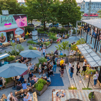 In den vielen Bars und Restaurants kann man den Tag gut ausklingen lassen.